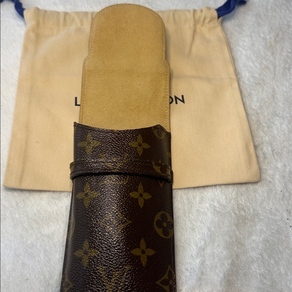 Louis Vuitton Etui sunglasses case - Picture 4 of 7